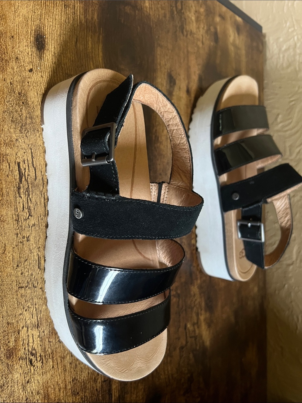 UGG Braelyn Black Patent & Suede Triple-Strap Sandals - Picture 7 of 10
